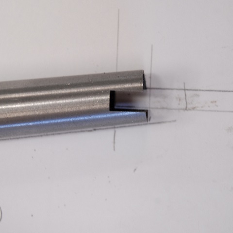 Chain stays slotted for dropouts.